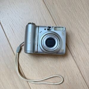 Canon PowerShot A580 Digital Camera 8.0MP Silver w/ Case